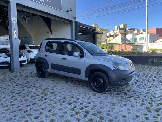 FIAT UNO 1.0 WAY 8V FLEX 4P MANUAL FIAT UNO 1.0 WAY 8V FLEX 4P MANUAL